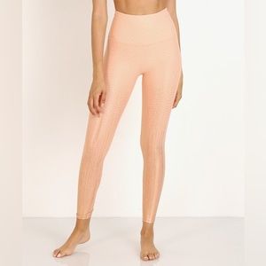 Beyond Yoga Women’s Drip Dot High Waisted Midi Coral Dust Rose Leggings